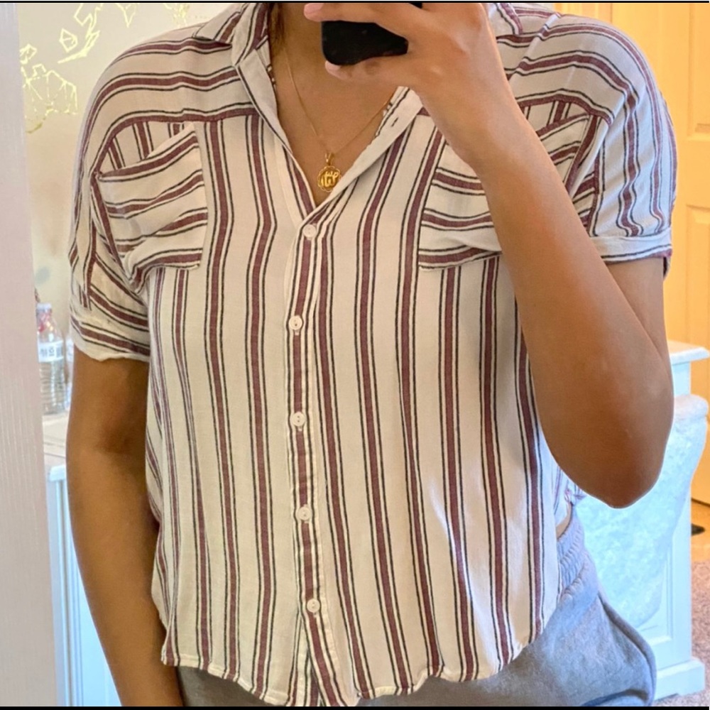 striped button up top